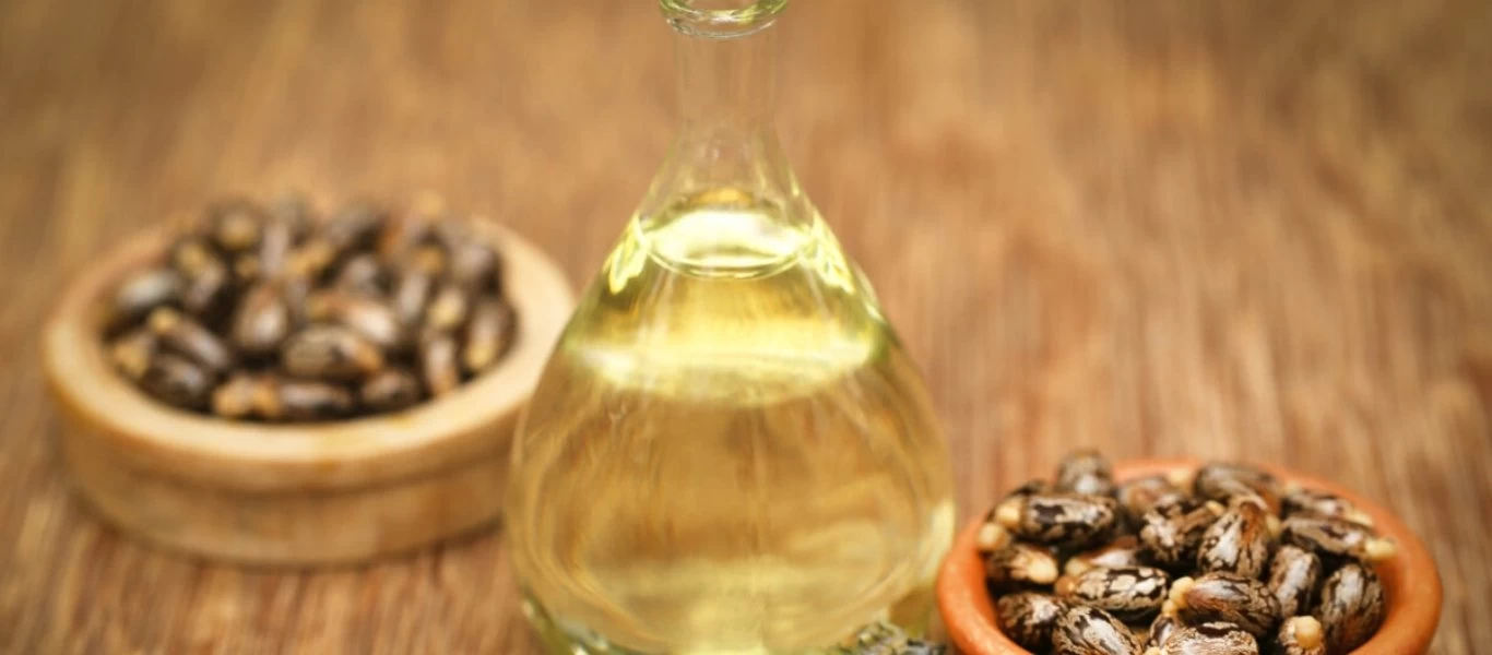 Αυτές είναι οι 4 ευεργετικές ιδιότητες του καστορέλαιου στα μαλλιά σας